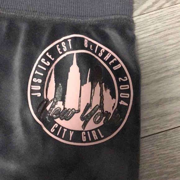 Track pants - Picture 2 of 3